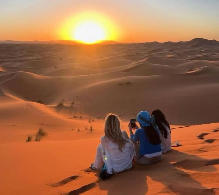 Bivouac Camel Trips Hotel Merzouga Exterior photo